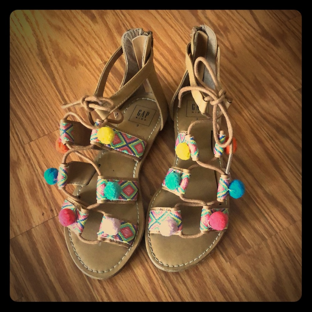 GapKids girls lace up Sandals with pompons